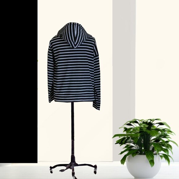 Jones New York Sport Black & white striped hoodie. Medium - Picture 2 of 2